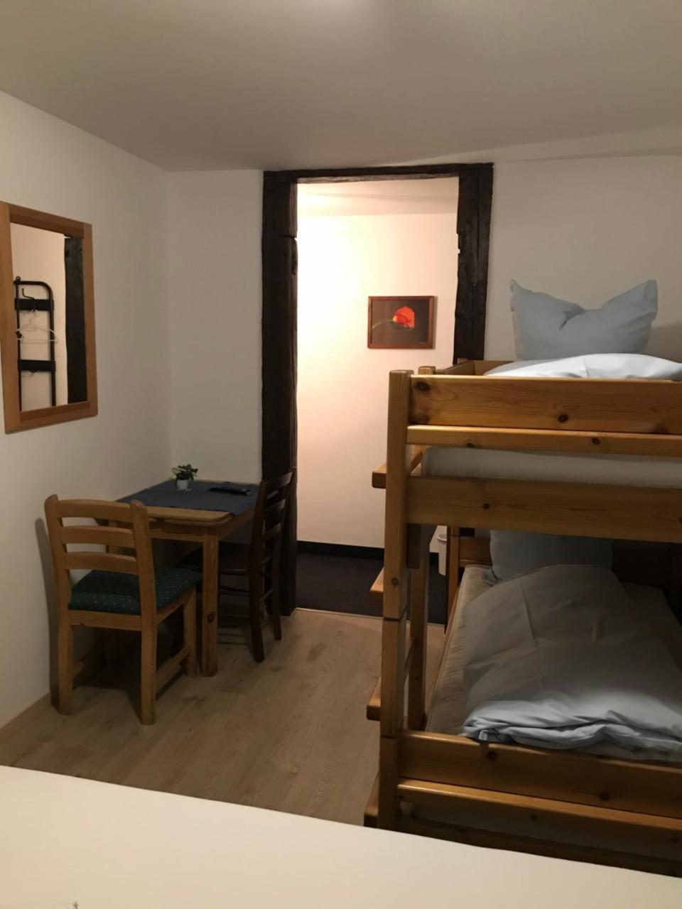 Hotel Guntia Boardinghouse Gunzburg Bagian luar foto